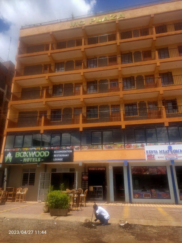 Hotels near Membley Box wood hotel